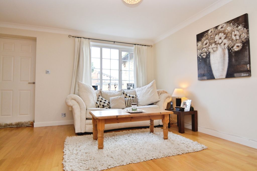 Additional image 2 of 3 bed terraced house for saleCrofton Close, Forest Park, Bracknell RG12