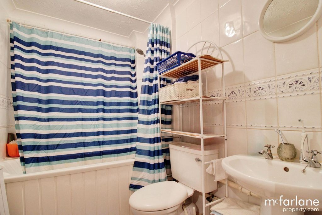 Additional image 10 of 3 bed terraced house for saleEdale Moor, Swindon SN3