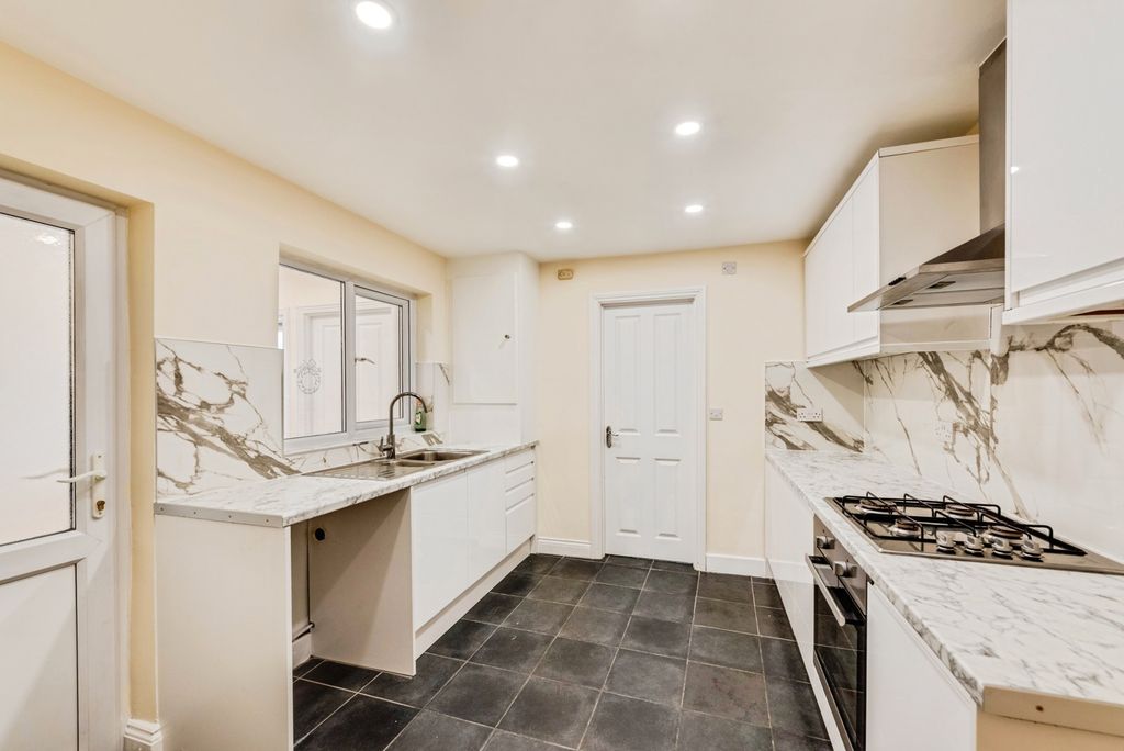 Additional image 17 of 3 bed terraced house for saleEdinburgh Street, Swindon, Wiltshire SN2