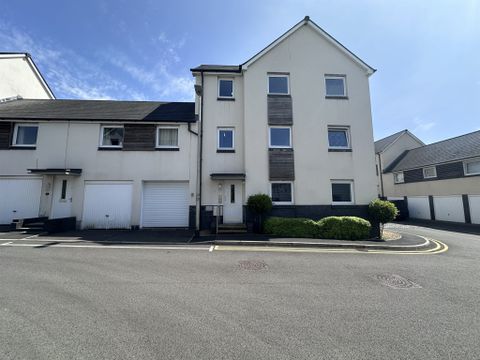 Minotaur Way, Pentrechwyth, Swansea SA1