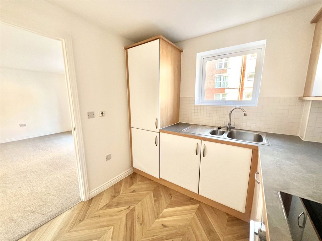 Additional image 3 of 2 bed flat for saleChain Court, Old Town, Swindon SN1