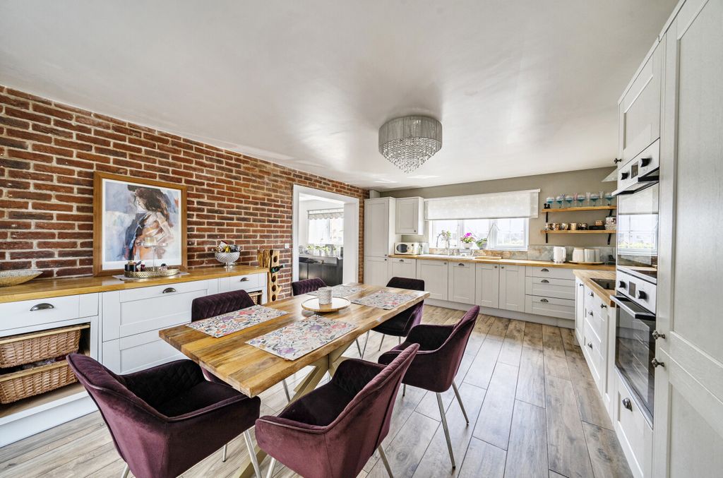 Additional image 6 of 4 bed detached house for saleRectory Close, Bracknell, Berkshire RG12
