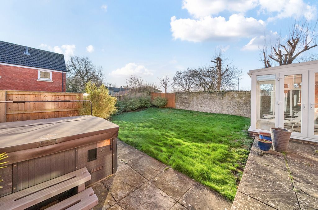 Additional image 18 of 4 bed detached house for saleOkus Road, Old Town, Swindon SN1