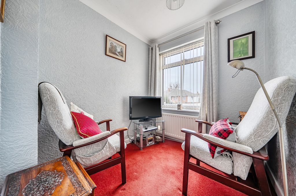 Additional image 13 of 3 bed bungalow for saleBeverstone Grove, Lawn, Swindon SN3