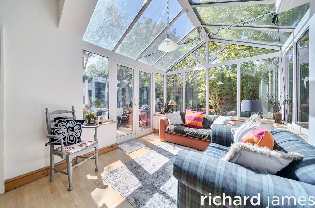 Additional image 6 of 3 bed detached house for saleFairview, Old Town, Swindon SN1