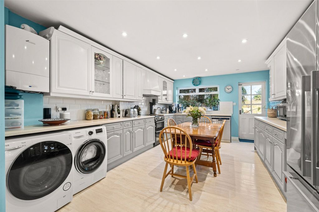 Additional image 5 of 4 bed detached house for saleWoolford Close, Winkfield Row, Bracknell, Berkshire RG42