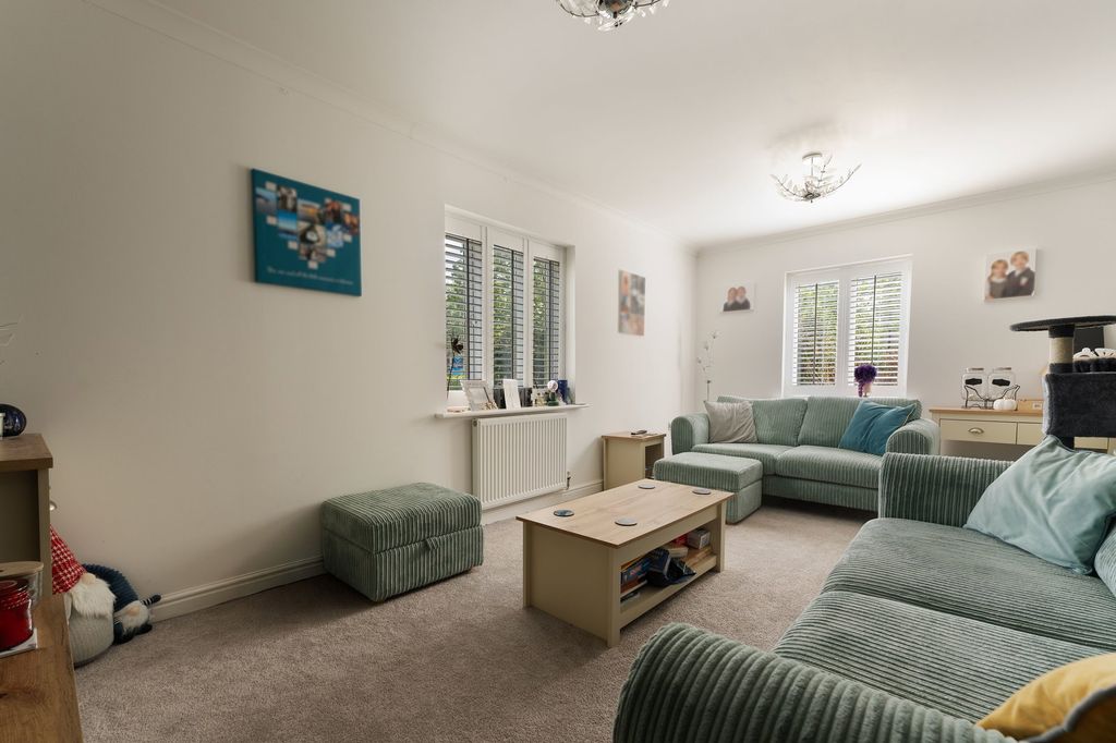 Additional image 3 of 4 bed town house for saleOsmund Walk, Old Sarum, Salisbury SP4