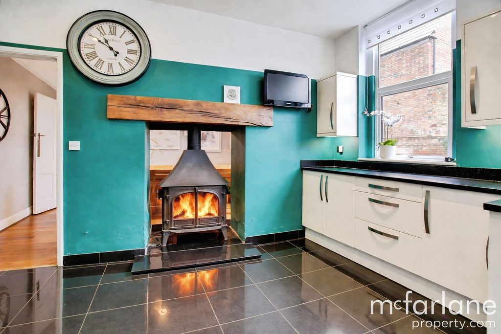 Additional image 11 of 5 bed detached house for salePark Lane, Swindon SN1