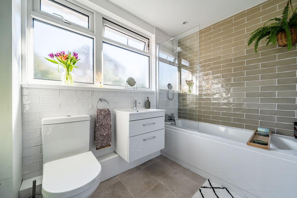 Additional image 12 of 3 bed semi-detached house for saleValleyside, Kingshill, Swindon SN1