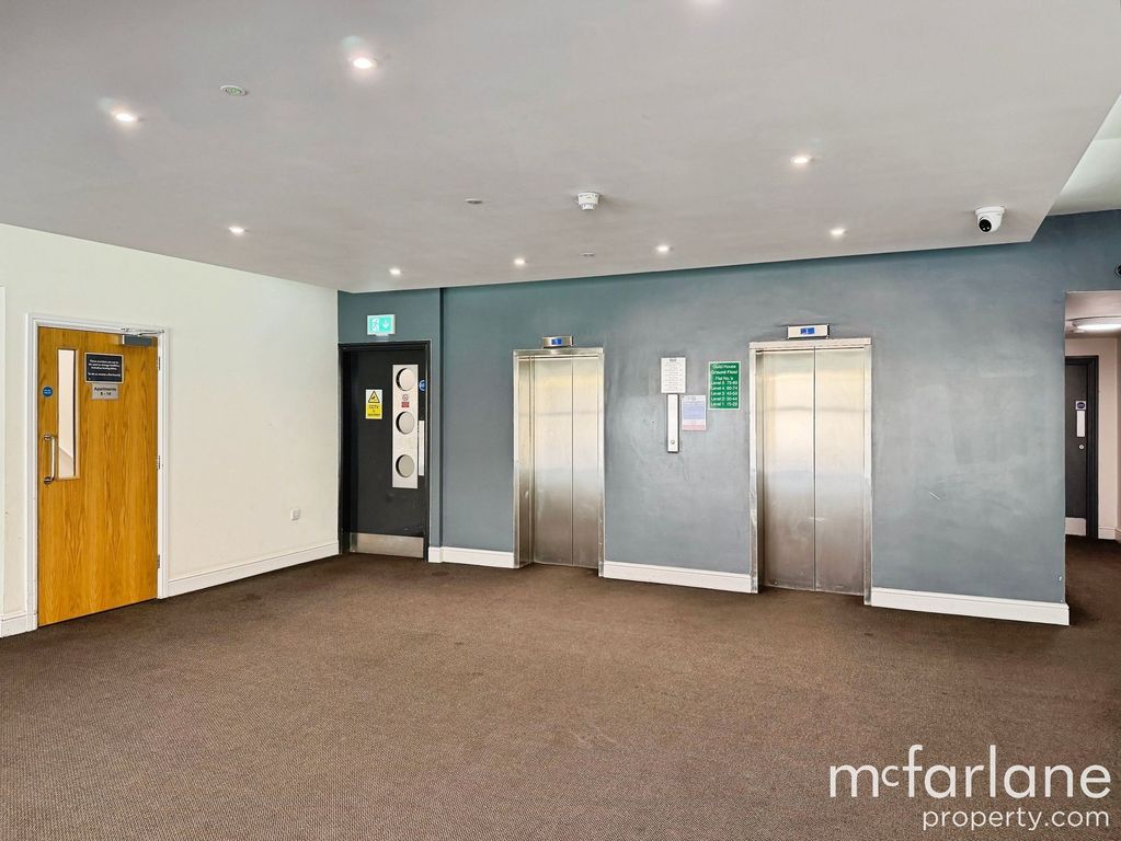 Additional image 10 of 2 bed flat for saleFarnsby Street, Swindon SN1
