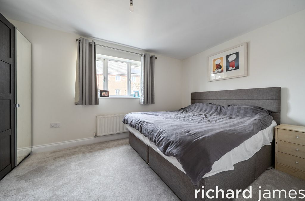 Additional image 7 of 4 bed end terrace house for salePiernik Close, Haydon End, Swindon SN25