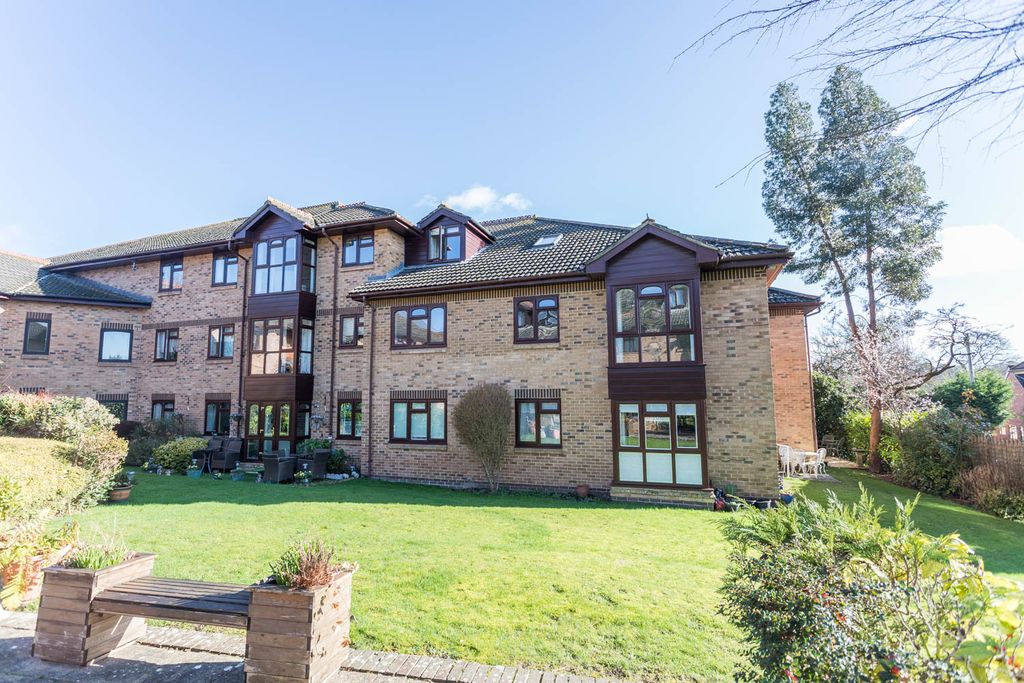 Additional image 11 of 1 bed property for saleSt Christophers Gardens, Ascot, Berkshire SL5