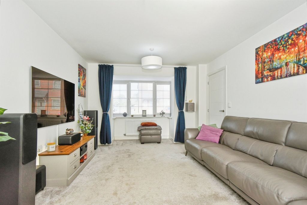 Additional image 7 of 4 bed detached house for saleBrook Close, Lyneham, Chippenham SN15