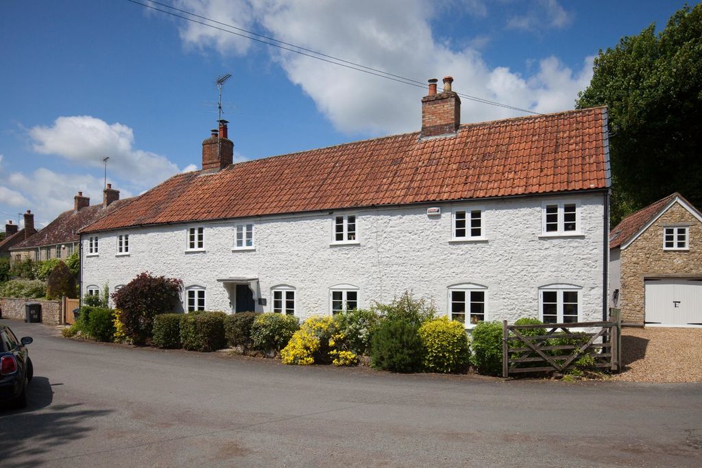 Additional image 19 of 6 bed detached house for saleDuck Street, Sutton Veny, Warminster, Wiltshire BA12