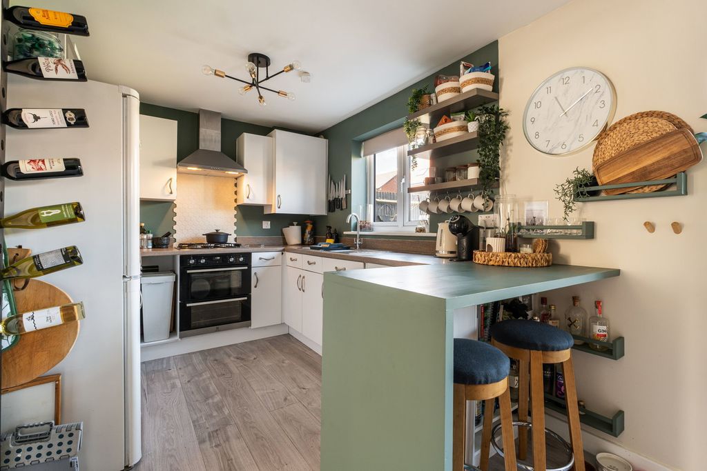 Additional image 4 of 3 bed detached house for saleIvie Place, Salisbury SP2