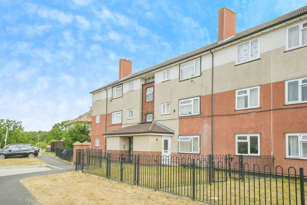Additional image 15 of 2 bed flat for saleStaverton Way, Swindon, Wiltshire SN2