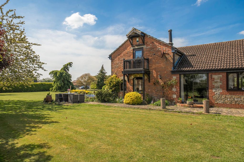 Additional image 18 of 5 bed detached house for saleHawk Street, Bromham, Chippenham SN15