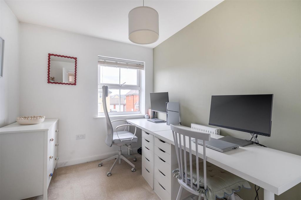 Additional image 13 of 3 bed detached house for saleChervil Avenue, Melksham SN12