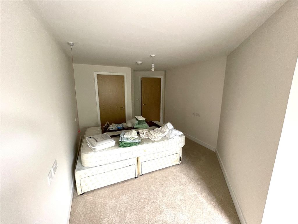 Additional image 7 of 1 bed property for saleLowry Way, Swindon SN3
