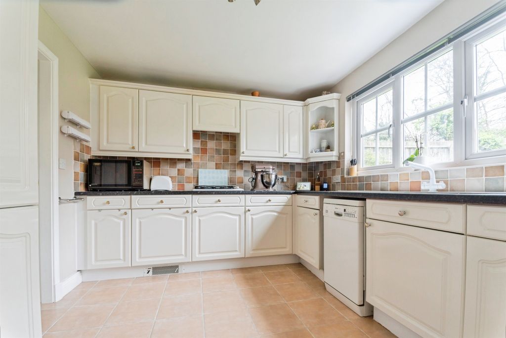 Additional image 2 of 4 bed detached house for saleJuno Way, Swindon SN5