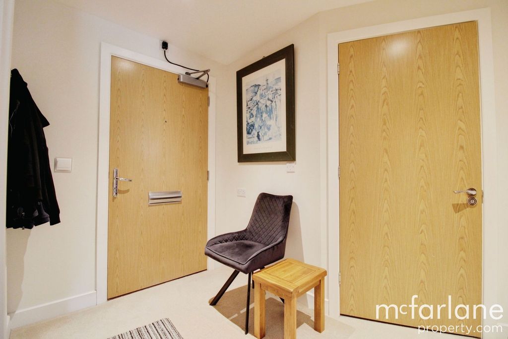 1 bed flat for saleLowry Way, Swindon SN3 photo 4