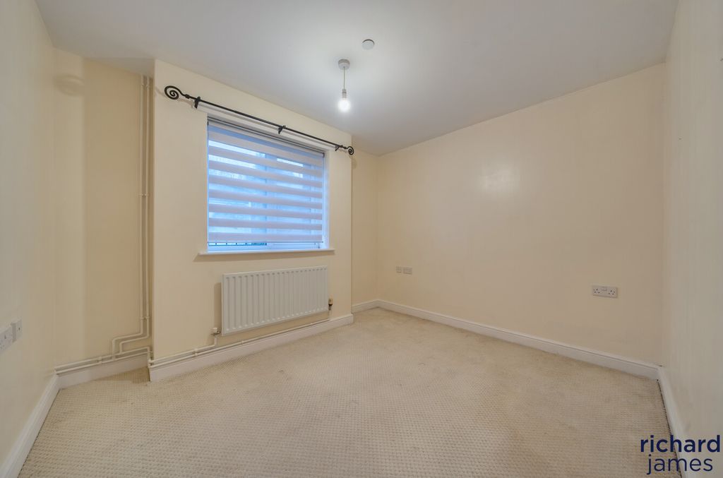 Additional image 8 of 1 bed flat for saleWhitney Street, Swindon SN1