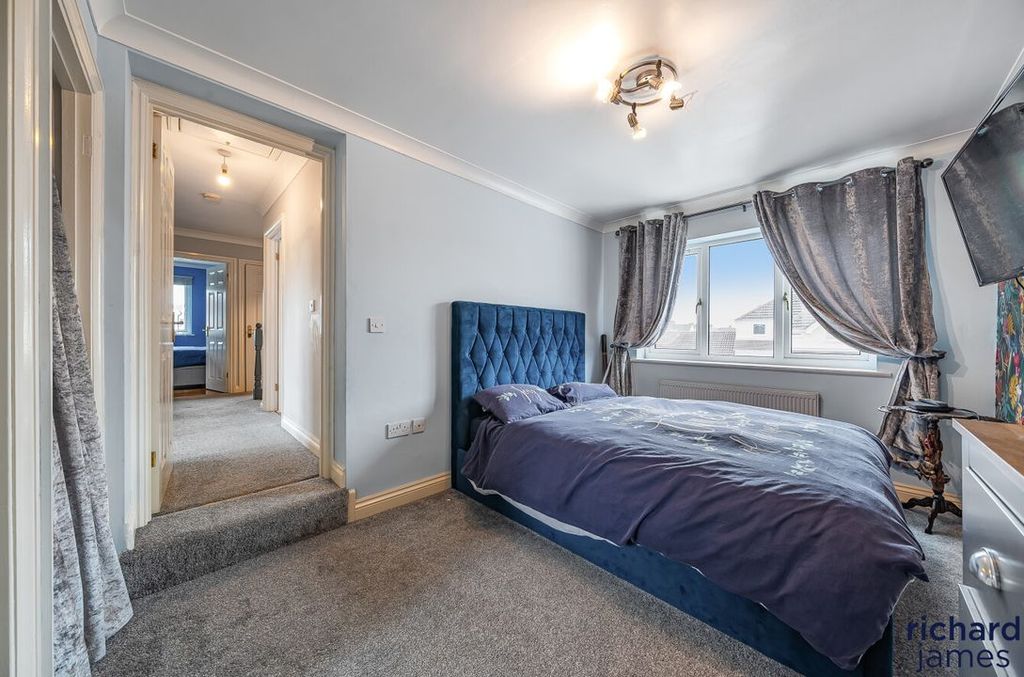 Additional image 8 of 4 bed detached house for saleNythe Road, Nythe, Swindon SN3
