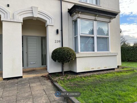 Penn Road, Wolverhampton WV4
