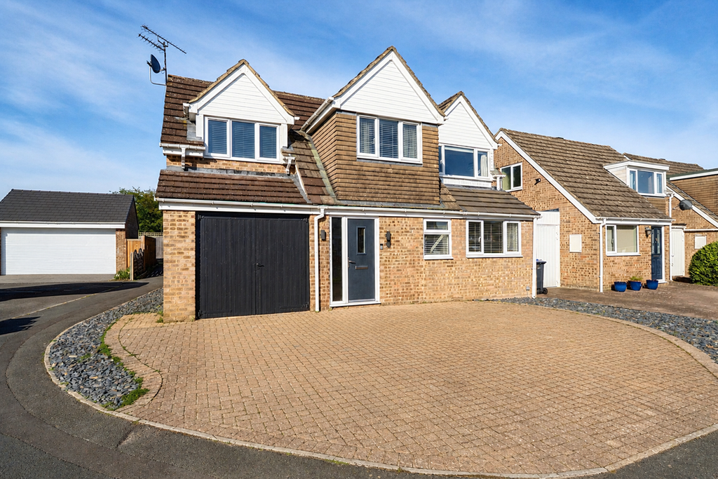 5 bed detached house for salePittsfield, Cricklade SN6