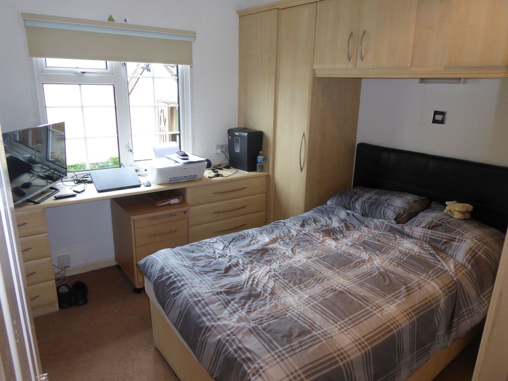 Additional image 8 of 2 bed mobile/park home for saleDevon Close, Sandhurst GU47