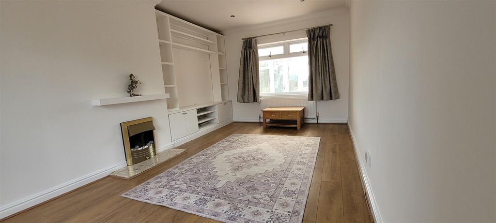 Additional image 3 of 4 bed detached house for saleMatford Hill, Chippenham SN15
