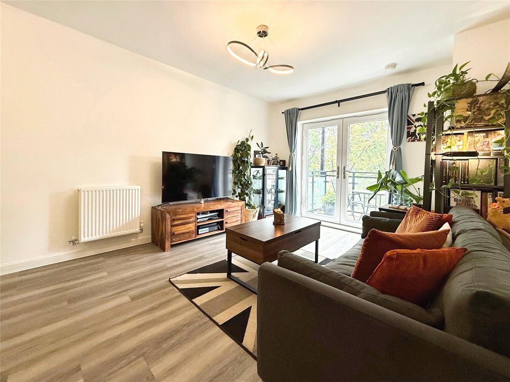 Additional image 12 of 1 bed flat for saleEdrich Grange, Crowthorne, Berkshire RG45