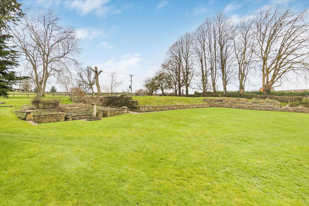 Additional image 23 of 7 bed detached house for saleDraycot Cerne, Chippenham, Wiltshire SN15