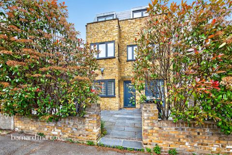 Clarence Road, London N22
