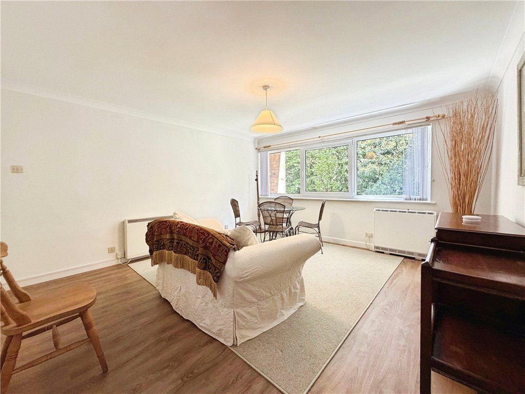 Additional image 3 of 2 bed flat for saleMiddlebridge Street, Romsey, Hampshire SO51