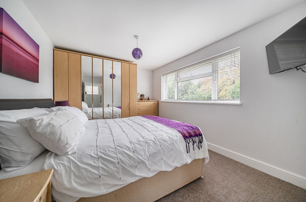 Additional image 19 of 3 bed semi-detached house for saleRossett Close, Bracknell, Berkshire RG12