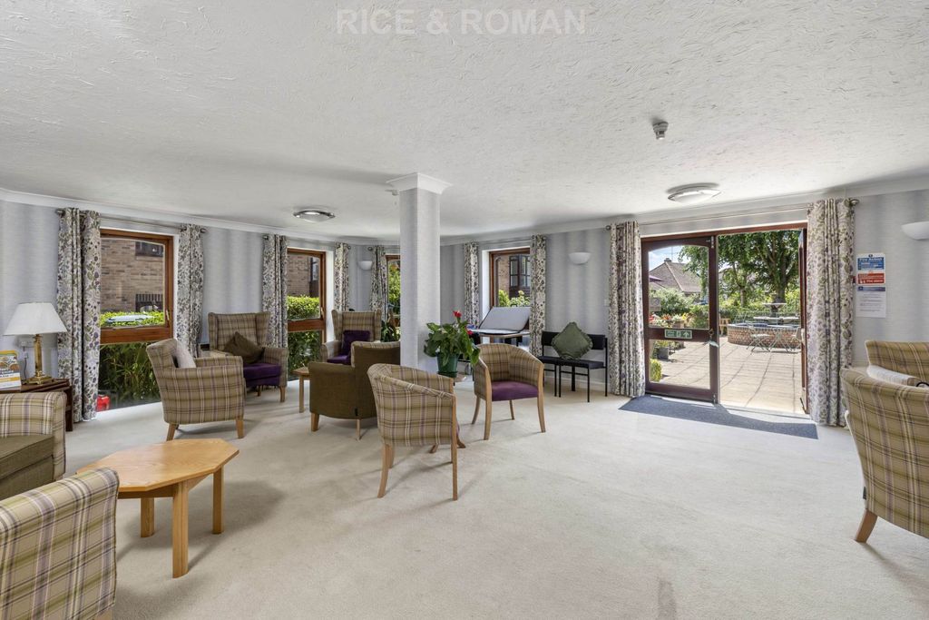 Additional image 10 of 2 bed flat for saleSt Christopher`S Gardens, Ascot SL5