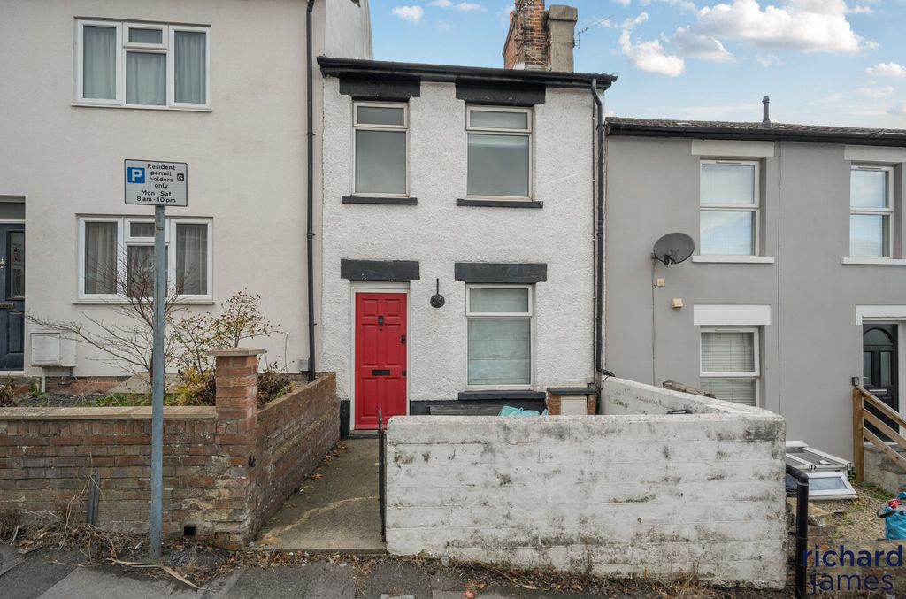 2 bed terraced house for saleBelle Vue Road, Old Town, Swindon SN1