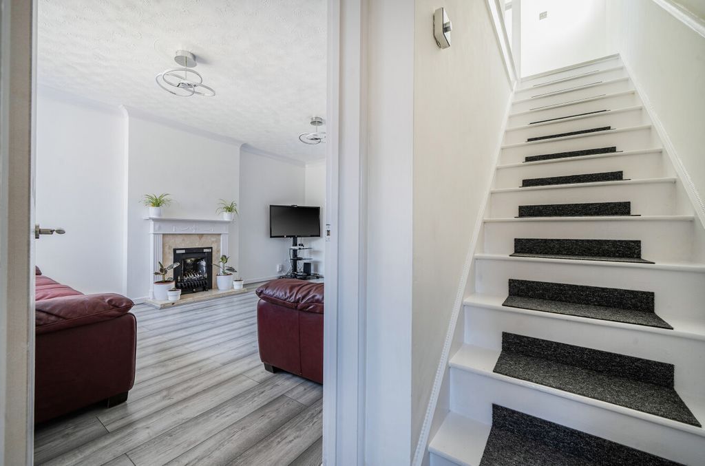 Additional image 9 of 3 bed link detached house for saleWinchcombe Close, The Prinnels, Swindon SN5