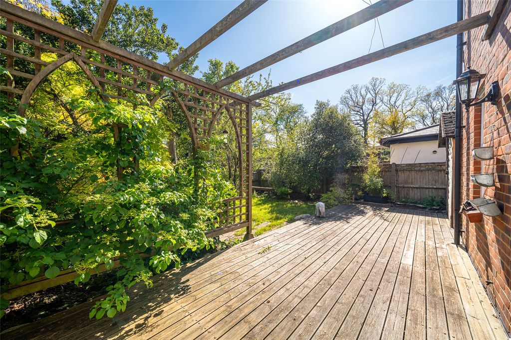 Additional image 13 of 3 bed semi-detached house for saleBroad Lane, Bracknell, Berkshire RG12