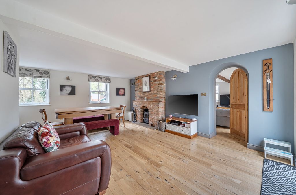 Additional image 3 of 5 bed semi-detached house for saleMarshfield Way, Stratton St Margaret, Swindon SN3
