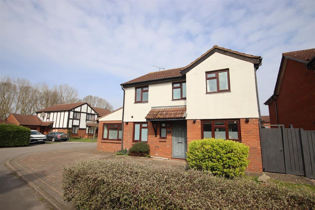 Additional image 2 of 4 bed detached house for saleAnglesey Mead, Chippenham SN15