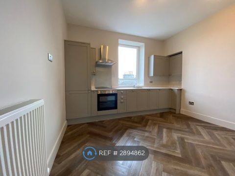 Holburn St, Aberdeen AB10