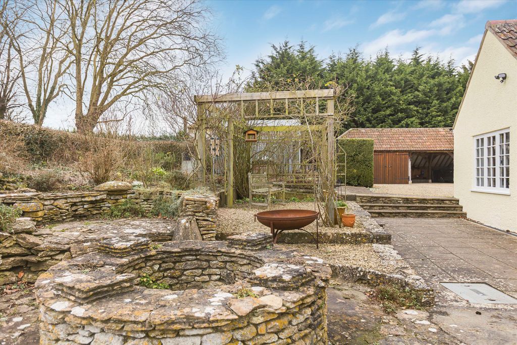 Additional image 20 of 7 bed detached house for saleDraycot Cerne, Chippenham, Wiltshire SN15