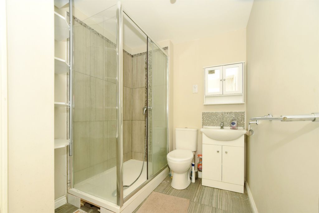 Additional image 10 of 2 bed flat for saleChain Court, Swindon SN1