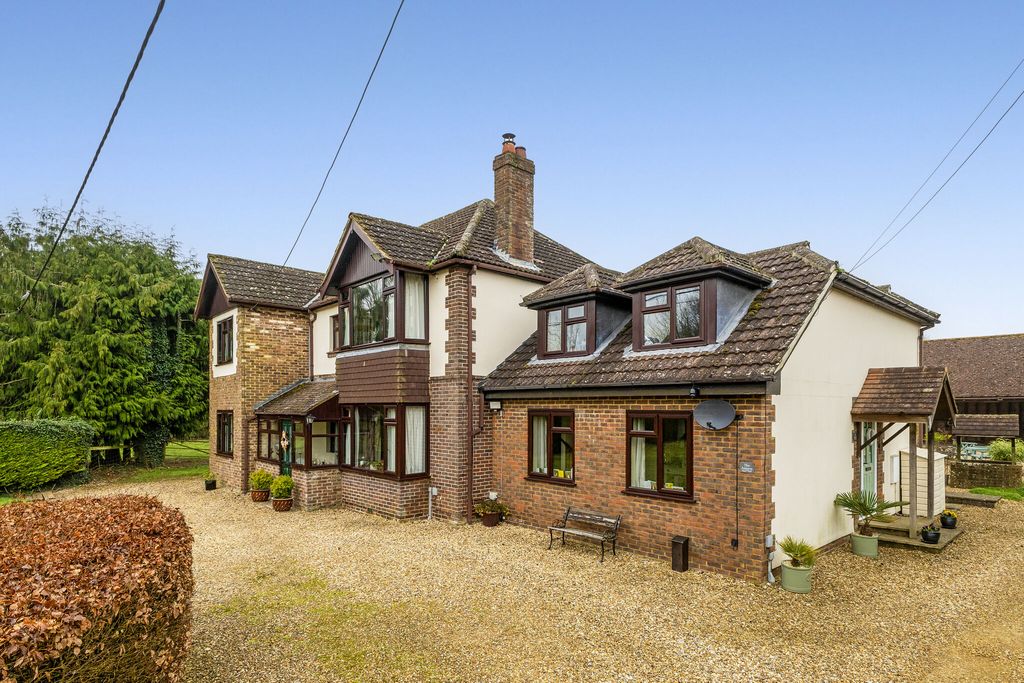 5 bed detached house for saleLopcombe, Salisbury SP5