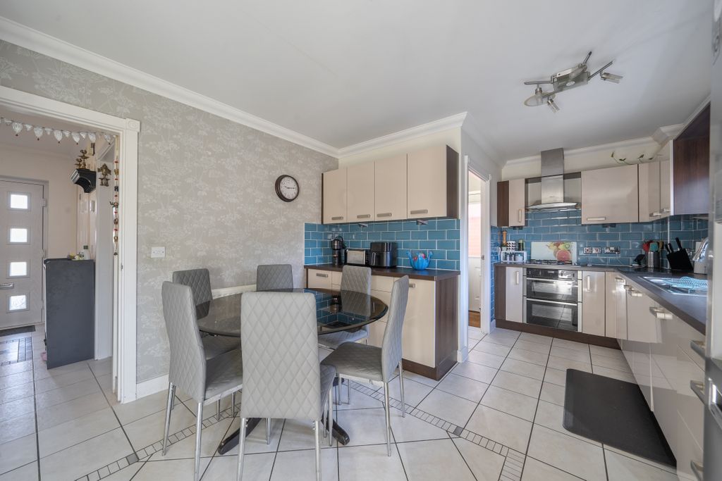 Additional image 6 of 5 bed detached house for saleOkus Road, Swindon SN1