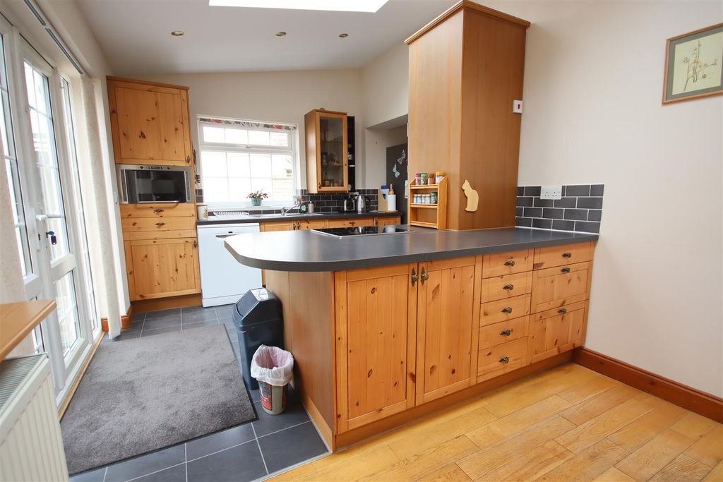 Additional image 5 of 3 bed chalet for saleStation Road, Christian Malford, Chippenham SN15