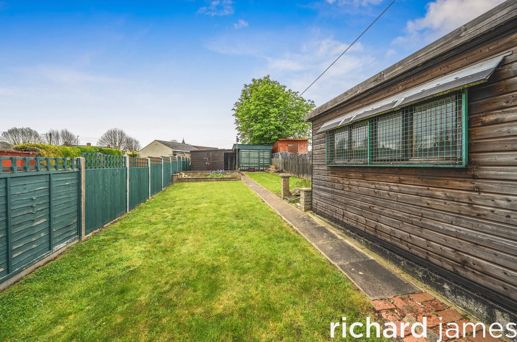 Additional image 11 of 3 bed semi-detached house for saleWhitworth Road, Swindon SN25