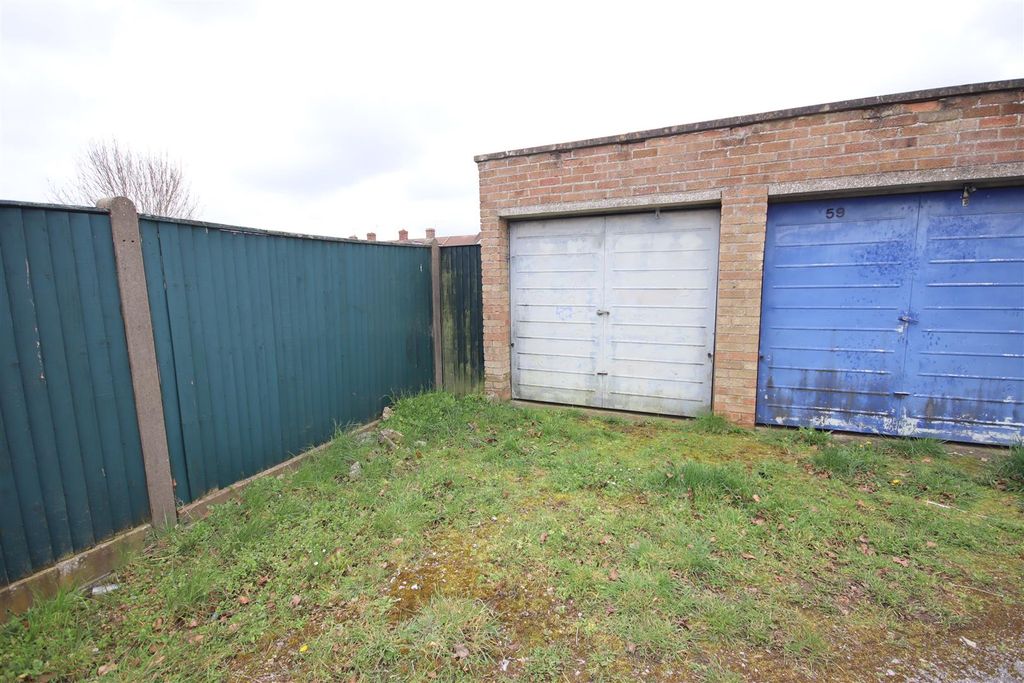 Additional image 14 of 3 bed end terrace house for saleStonelea Close, Chippenham SN14